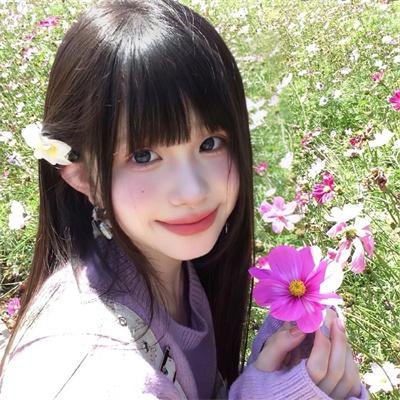 超模之女学历造假，评论区两极分化，72小时引热议